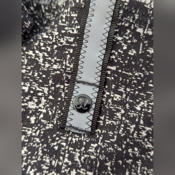 Lululemon Athletica Vinyasa Multi Use Scarf  Wrap - Picture 2 of 7